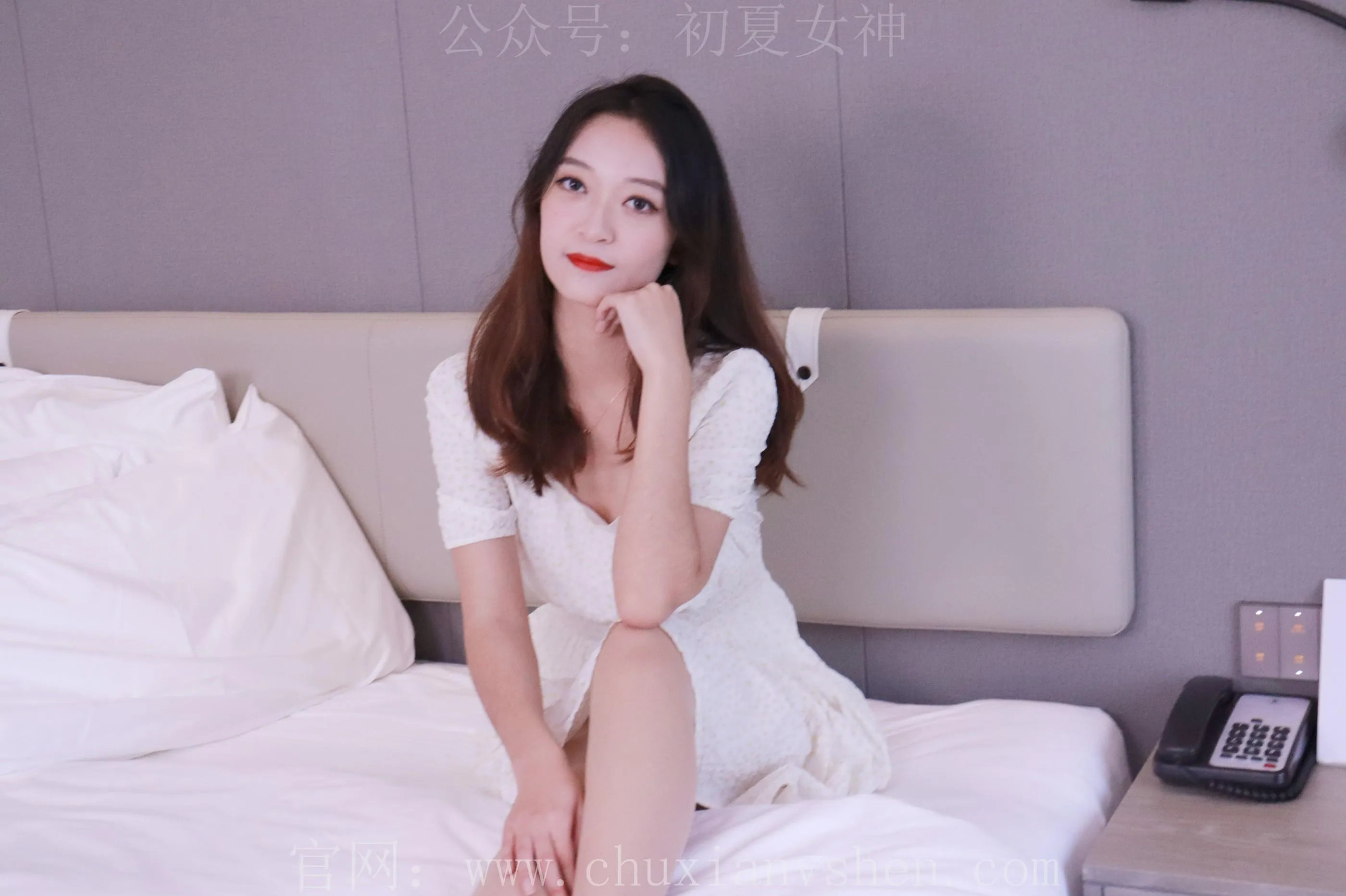 初夏女神 NO.015 依依白色M码秋季连衣裙搭高跟鞋 [137P]插图6